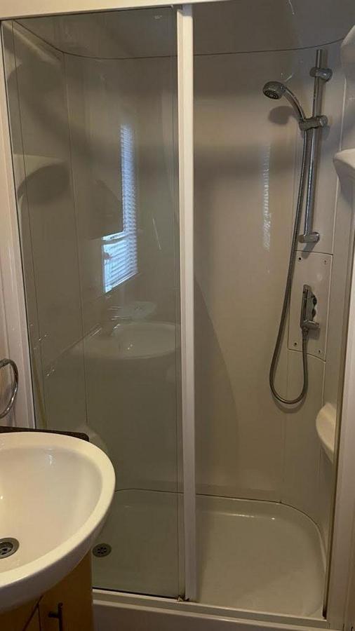 Mudeford Beach Lodge Екстериор снимка