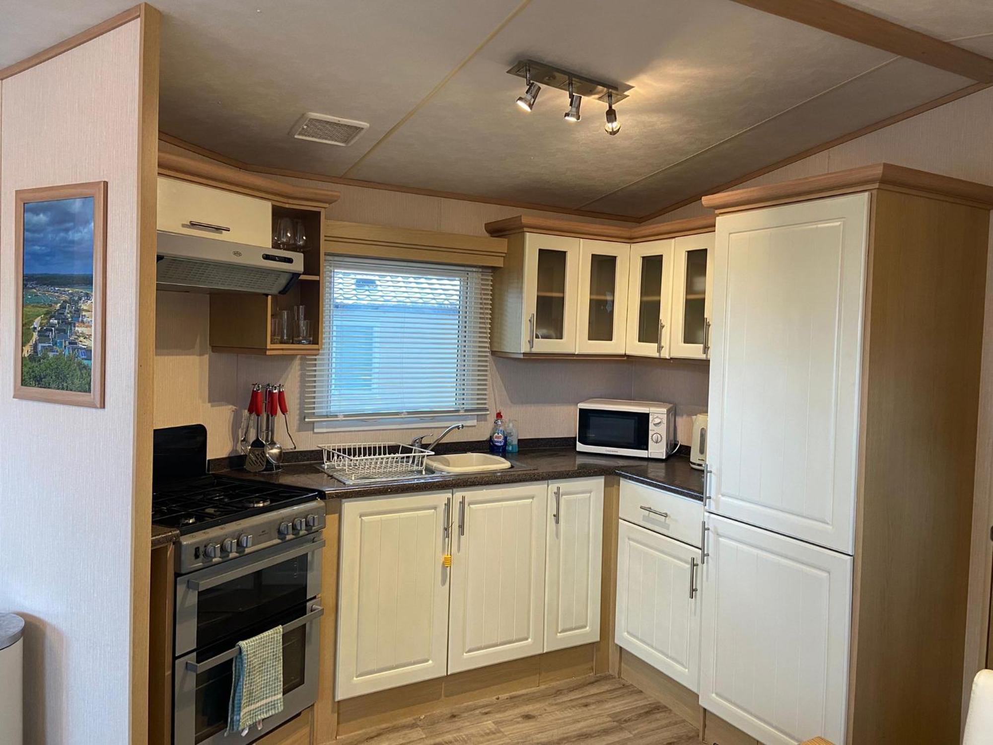Mudeford Beach Lodge Екстериор снимка