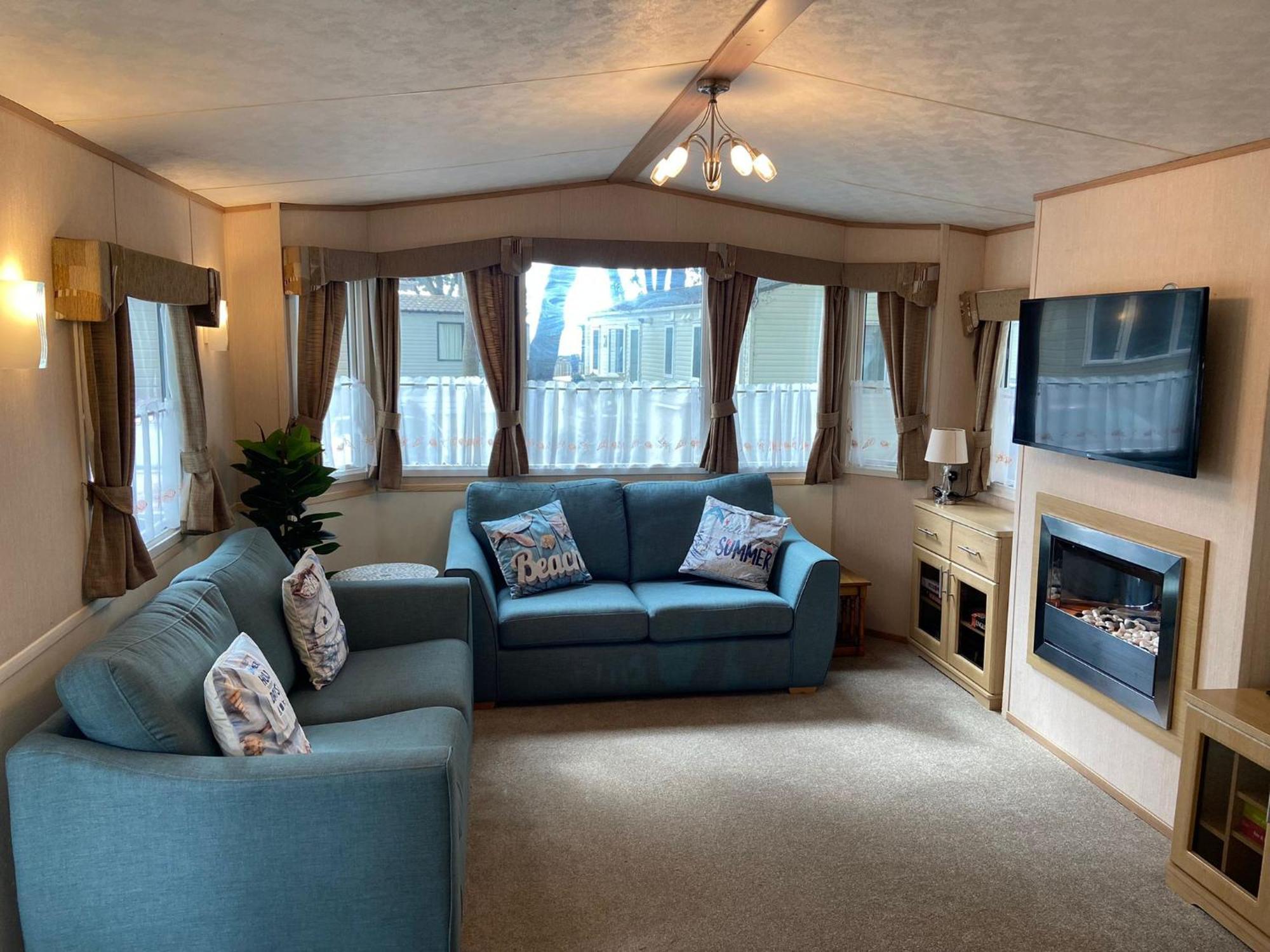 Mudeford Beach Lodge Екстериор снимка